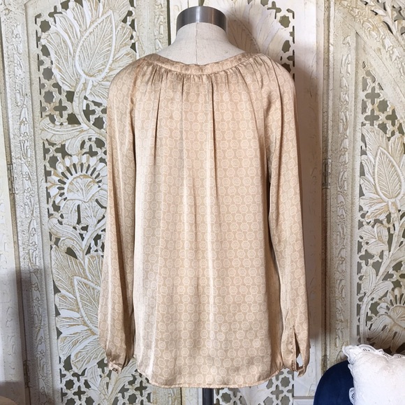 Michael Kors woman’s tan long sleeve polyester blouse - Picture 3 of 6